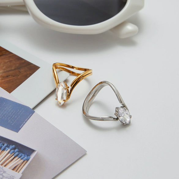 Wholesale Women's Stainless Steel Geometric Ring With Electroplating And French Retro Design