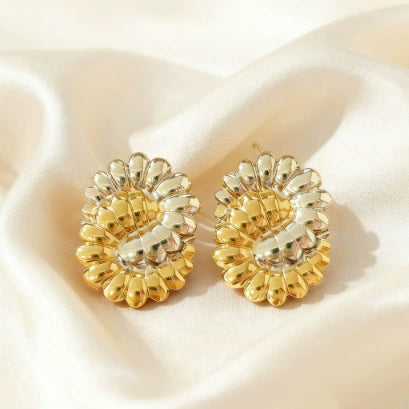 Wholesale Women's Stainless Steel Gold Electroplated Floral Asymmetrical Earrings Jewelry