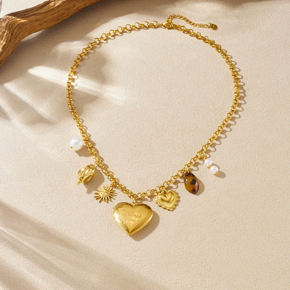 Wholesale Women's Stainless Steel Goldplated Engraved Heartshaped Leopard Print Pendant Necklace With Oshaped Chain