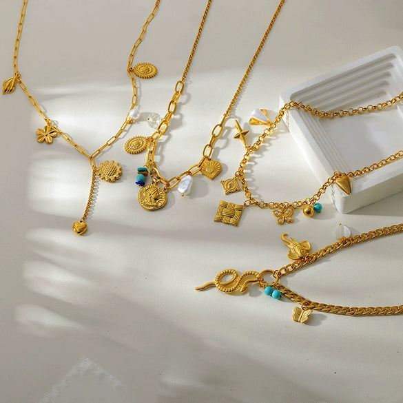 Wholesale Women's Stainless Steel Goldplated Love Flower Tassel Necklace With Animal Zodiac Pattern And Cuban Chain