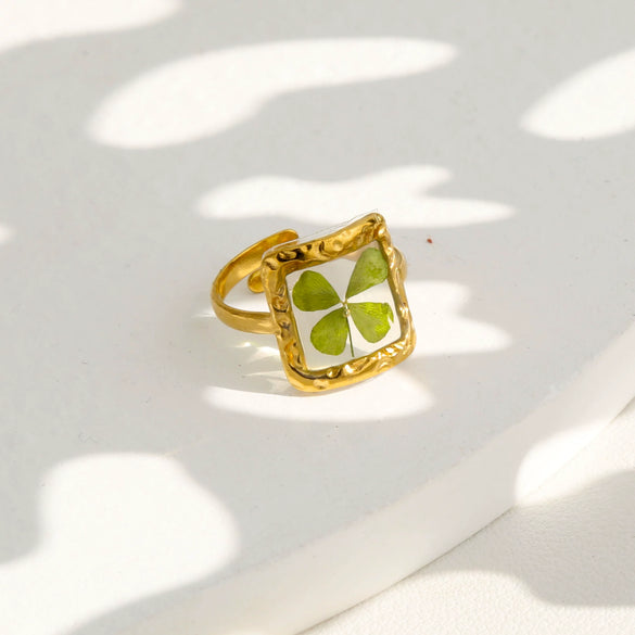 Wholesale Women's Stainless Steel Goldplated Resin Geometric Flower Minimalist Ring