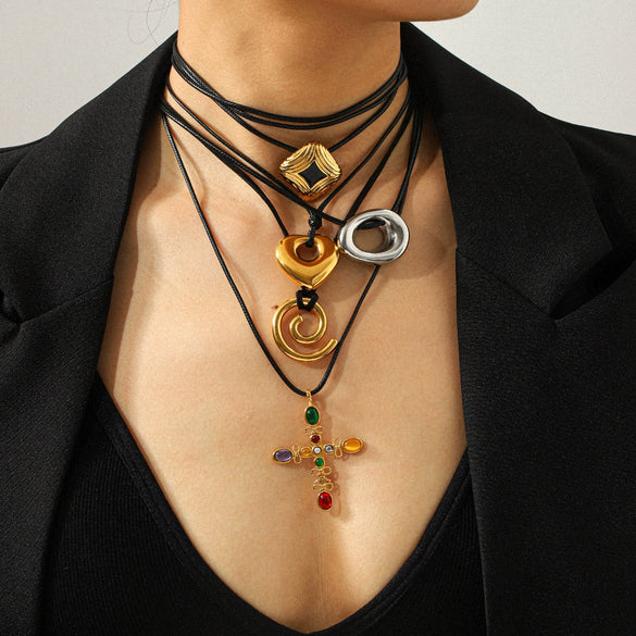 Wholesale Women's Stainless Steel Heart Geometric Pendant Necklace With Wax Rope Chain Electroplated