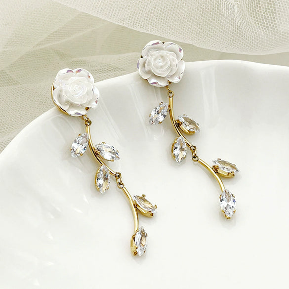 Wholesale Women's Stainless Steel Heart Pattern Electroplated Earrings