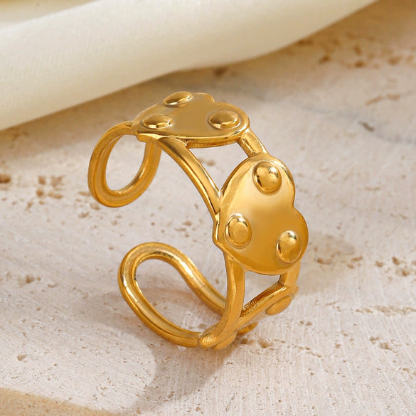 Wholesale Women's Stainless Steel Heart Shaped Hip Hop Hydraulic Electroplated Love Ring