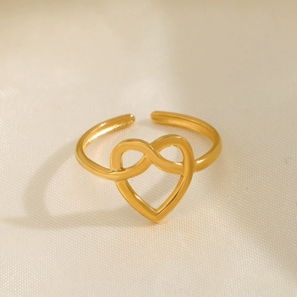 Wholesale Women's Stainless Steel Heart Shaped Love Ring With Geometric Pattern And Real Gold Plating