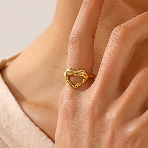 Wholesale Women's Stainless Steel Heart Shaped Real Gold Plated Love Ring Ins Style