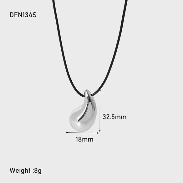 Wholesale Women's Stainless Steel Heartshaped Drop Pendant Necklace With Black Rope Chain 18K Gold Plated