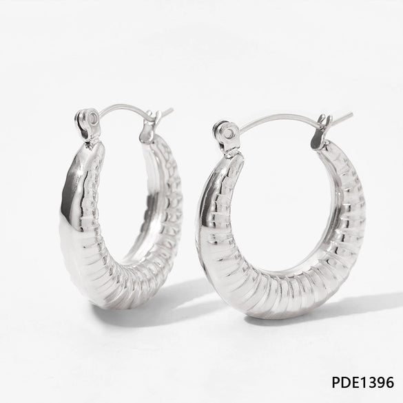 Wholesale Women's Stainless Steel Hollow Earrings With Geometric Style And Electroplating Treatment