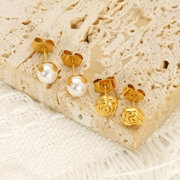 Wholesale Women's Stainless Steel Imitation Pearl Flower Earrings With Minimalist Style And Pearl Setting