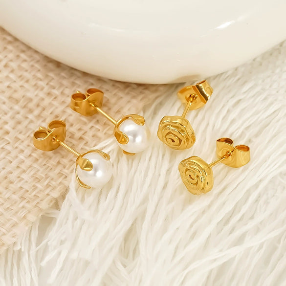 Wholesale Women's Stainless Steel Imitation Pearl Flower Earrings With Minimalist Style And Pearl Setting