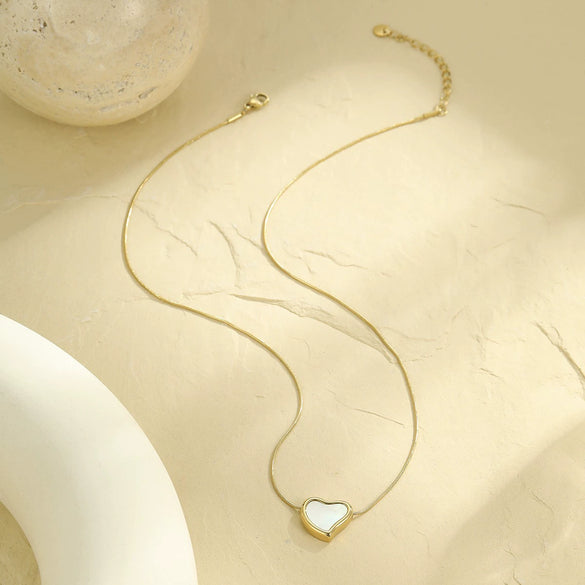 Wholesale Women's Stainless Steel 18K Electroplated Geometric Design Clavicle Necklace