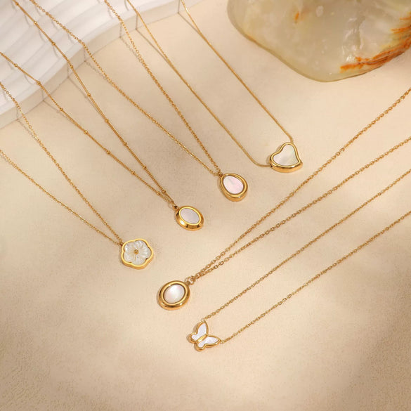 Wholesale Women's Stainless Steel 18K Electroplated Geometric Design Clavicle Necklace