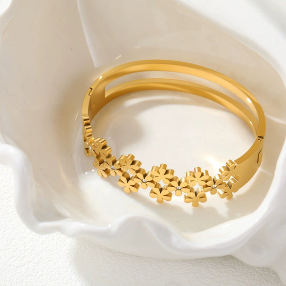 Wholesale Women's Stainless Steel 18K Gold Electroplated Flower Zircon Open Bracelet Highend Jewelry