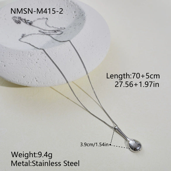 Wholesale Women's Stainless Steel 18K Gold Electroplated Geometric Hollow Necklace For Clavicle