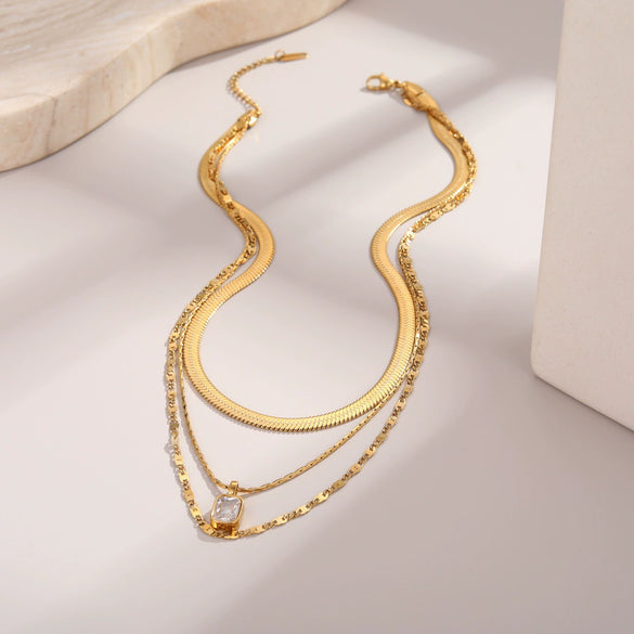Wholesale Women's Stainless Steel 18K Gold Electroplated Geometric Threelayer Stacked Necklace Jewelry