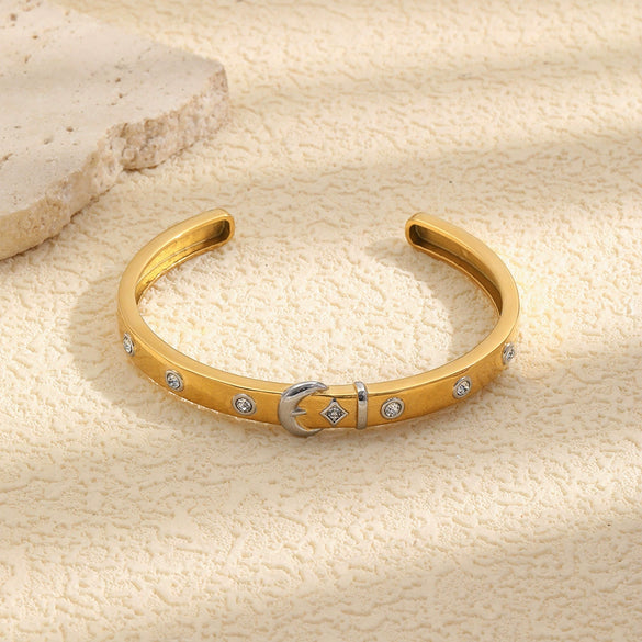 Wholesale Women's Stainless Steel 18K Gold Electroplated Star And Moon Geometric Bracelet