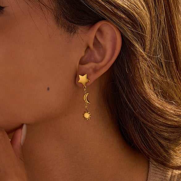 Wholesale Women's Stainless Steel 18K Gold Electroplated Star And Moon Pattern Earrings