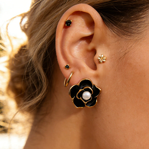Wholesale Women's Stainless Steel 18K Gold Plated Flower Pattern Earrings With Light Luxury Design