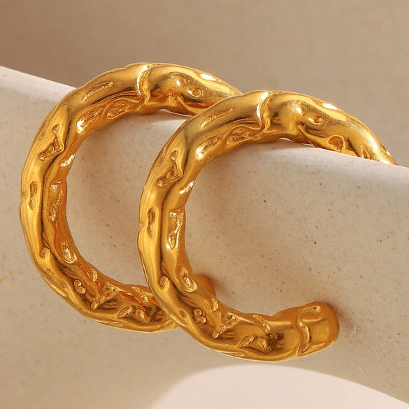 Wholesale Women's Stainless Steel 18K Gold Plated Geometric Ushaped Asymmetrical Texture Light Luxury Earrings