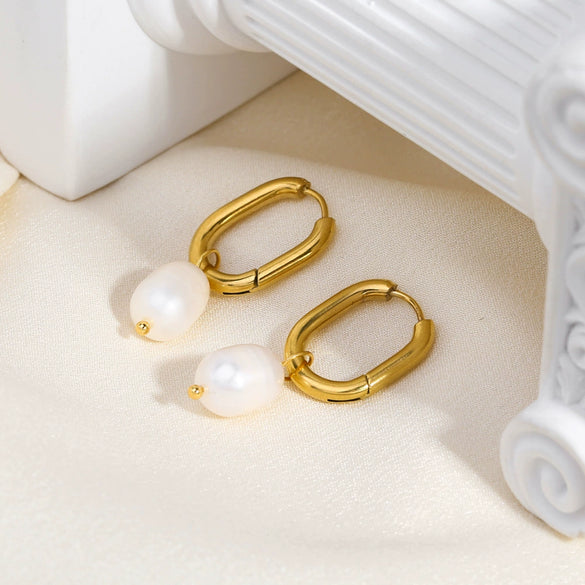 Wholesale Women's Stainless Steel 18K Gold Plated U Shaped Freshwater Pearl Earrings With Pvdp Furnace Real Gold Treatment
