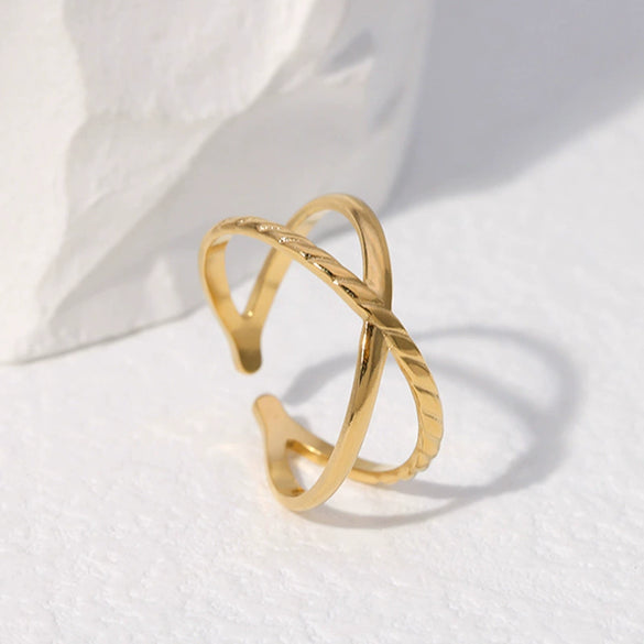 Wholesale Women's Stainless Steel Loveshaped Leaves Pattern Open Ring
