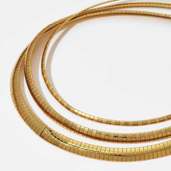 Wholesale Women's Stainless Steel Omega Chain Necklace With Thick And Thin Striped Design And Electroplating Process Geometric Style