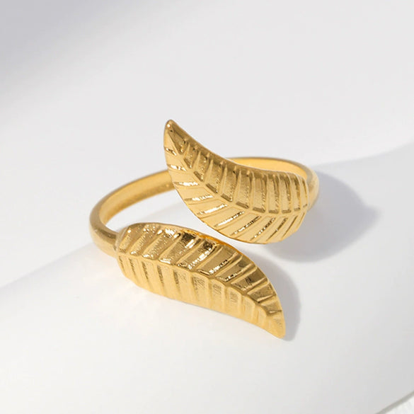 Wholesale Women's Stainless Steel Open Ring With Leaf Design And Electroplating Small Fresh Style