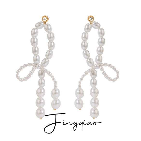 Wholesale Women's Stainless Steel Pearl Diamond Irregular Winding Geometric Style Electroplated Earrings