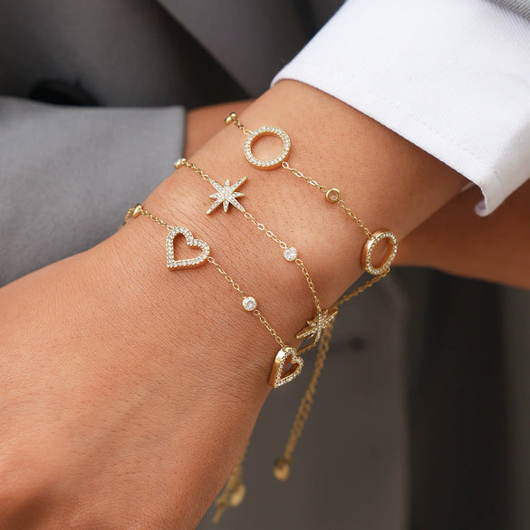 Wholesale Women's Stainless Steel Real Gold Plated Bracelet With Heart Circle And Eight Pointed Star Design