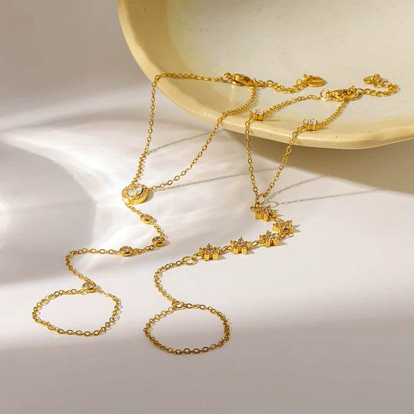 Wholesale Women's Stainless Steel Real Gold Plated Geometric Flower Wrist Chain Bracelet Niche Jewelry