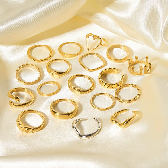 Wholesale Women's Stainless Steel Ring With Crown Heart Bow Leaves Wave Rhombus Drop Shape Star Geometric Patterns 18K Vacuum Gold Plated