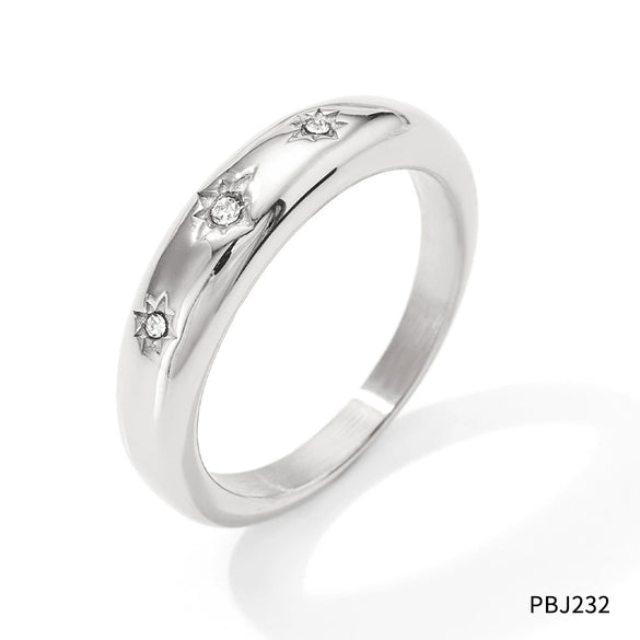 Wholesale Women's Stainless Steel Ring With Eight Awn Star Diamond Super Shiny Texture Electroplated
