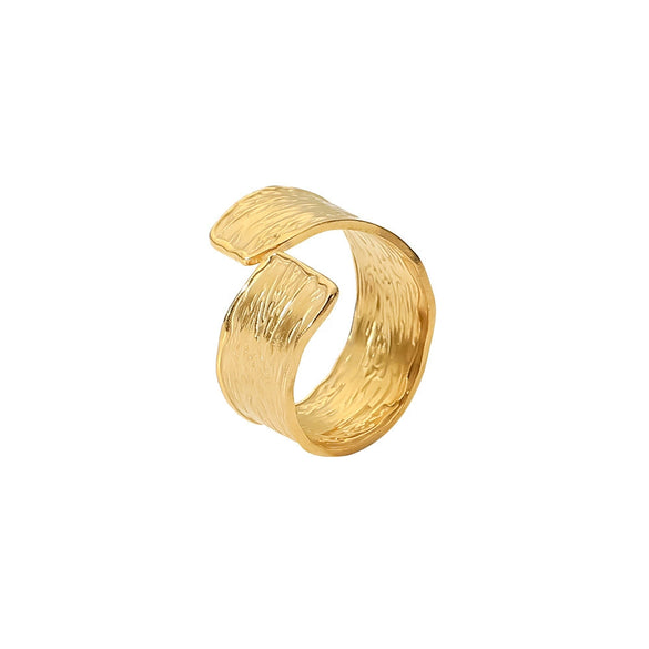 Wholesale Women's Stainless Steel Ring With Geometric Pattern 18K Goldplated Simple Style