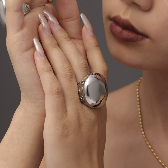 Wholesale Women's 316L Stainless Steel Ring With Roman Pattern And Digital Casting Pvd Goldplated