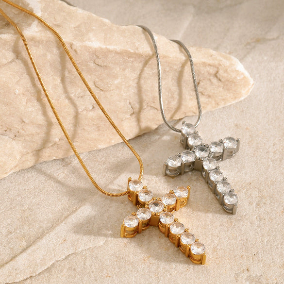 Wholesale Women's Stainless Steel Round Geometric Cross Pendant Necklace With Electroplating