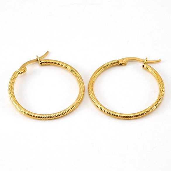 Wholesale Women's Stainless Steel Round Geometric Retro Fashion Earrings With Electroplating