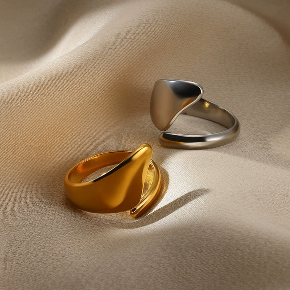 Wholesale Women's Stainless Steel Snake Shaped Open Ring With Irregular Curve Geometric Arc Design Electroplated Non Fading