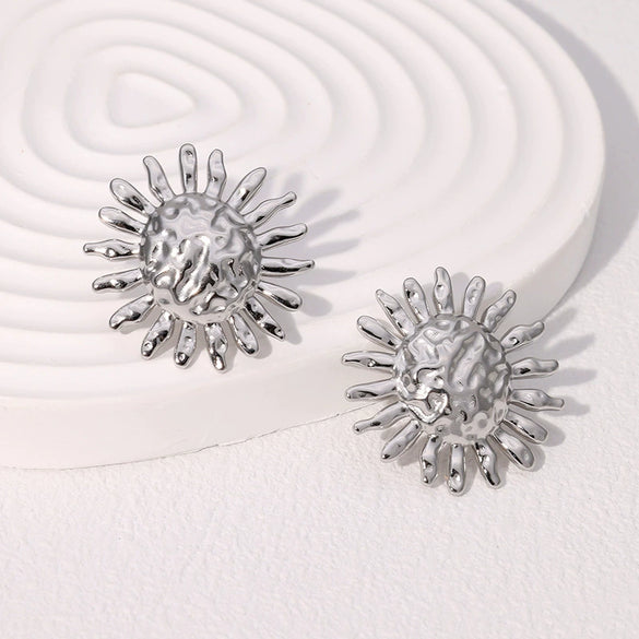 Wholesale Women's Stainless Steel Sunflower Earrings With Electroplating Design Niche And Personalized