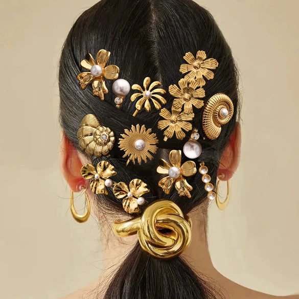 Wholesale Women's Stainless Steel Sweet Plant Flowers Style Word Clip Hairpin With Electroplating Treatment