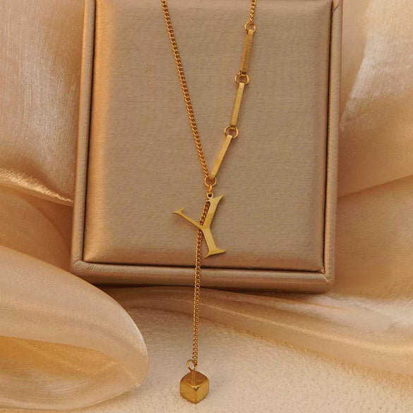 Wholesale Women's Stainless Steel Tassel Clavicle Chain With 26 Letter Design And Electroplating Treatment