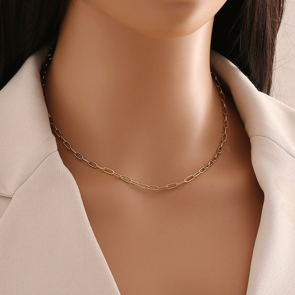 Wholesale Women's Stainless Steel Twist Chain Necklace With Heart Shaped Pendant And Electroplating Design