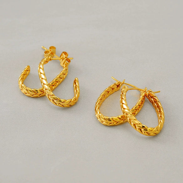 Wholesale Women's Stainless Steel U Shaped Geometric Earrings Electroplated With Gold