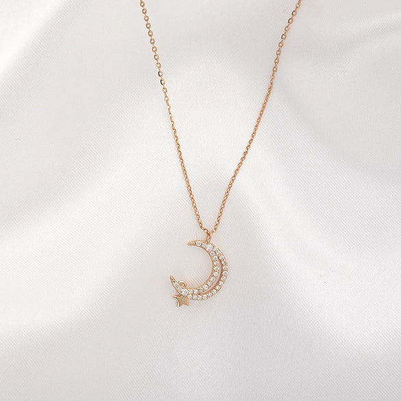 Wholesale Women's Star Moon Sterling Silver Plated Nonfading Simple Fashion Clavicle Necklace With Water Wave Chain