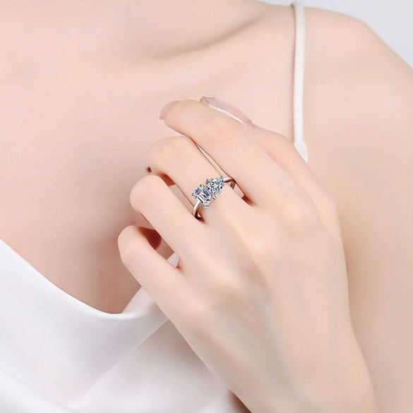 Wholesale Women's 925 Sterling Silver Alien Moissanite Emerald Cut Ring Plated Pt950 Gold Geometric Light Luxury Style