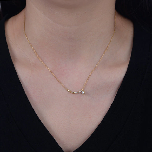 Wholesale Women's 925 Sterling Silver Diamondencrusted Geometric Pearl Pendant Necklace With Cross Chain