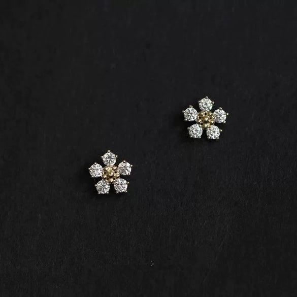 Wholesale Women's 925 Sterling Silver Earrings With Diamond And Flower Design Plated With 14K Gold