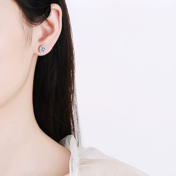 Wholesale Women's 925 Sterling Silver Egg Shaped Inlaid Moissanite Electroplated Geometric Earrings