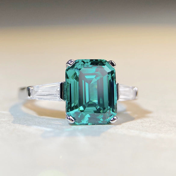 Wholesale Women's 925 Sterling Silver Emerald Cut Zircon Ring With Geometric Pattern And Electroplating Treatment