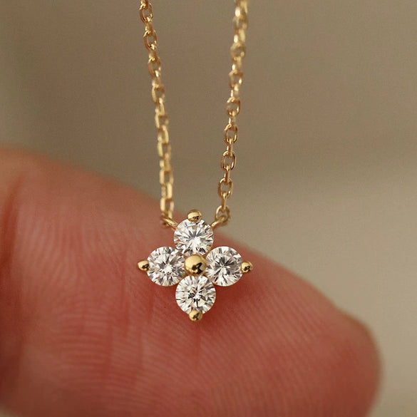 Wholesale Women's 925 Sterling Silver Fourleaf Clover Flower Style Electroplated O Chain Clavicle Necklace