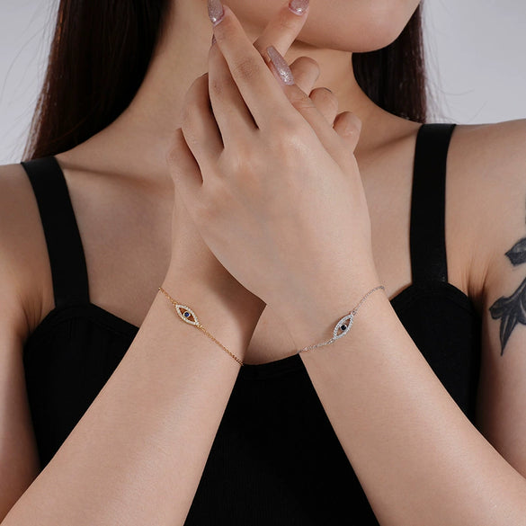 Wholesale Women's 925 Sterling Silver Heart Pattern Devil's Eye Bracelet With Electroplating